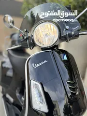  6 Vespa PIAGGIO GTS300 / Super clean / Black