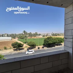  1 شقة عظم شارع المنتزهات