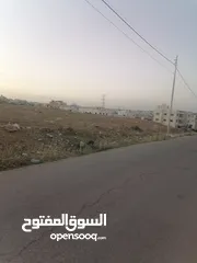  10 عده قطع قرب شارع المطار اليادوده