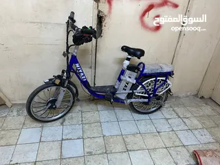  3 دراجة كهربائي