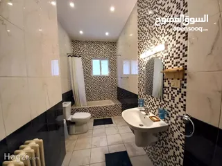  8 شقة غير مفروشة للإيجار 360م2 ( Property 18341 ) سنوي فقط