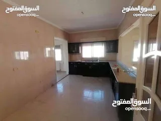  11 شقة للايجار حي الصحابة مقابل قرية النخيل طابق ثالث مساحة 163م