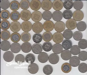  4 عملات من اكثر من 30 دوله