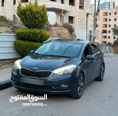  3 سيراتو 2014 مع فتحه اصل خصوصي .بحاله ممتازه .فيها تغير سمكه فخده .الخليل او رام لله