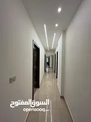  5 شقة ثالث مع روف في البنيات قرب مدارس الحصاد بتشطيب فندقي