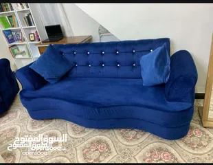  1 مطلوب قنفه قويه لون اسود