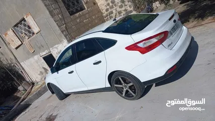  2 فورد فوكس برايفت بسعر حرق