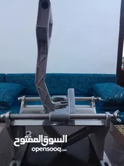  1 مكينة فرم بطاطا و غيرها من الاطعمة للبيع بسعر جيد و مناسب للجميع . غير مستعملة ما زالت جديدة .