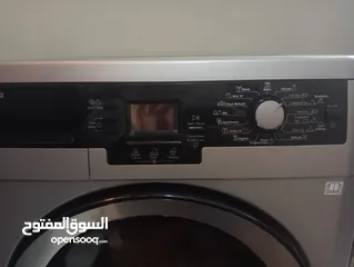  2 حماصة ملابس بلومبيرغ