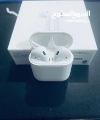  2 Apple Airpods 2 Used Like New