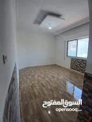  13 شقه فارغه للإيجار الجبيهه