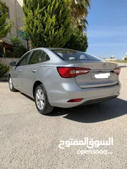  7 سيارة MG 5، لون سلڤر، فحص كامل، وارد الشركة، كفالة الشركة، بنزين اقتصادية جدا