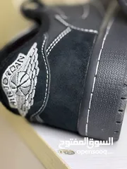  2 حذاء فخم جداا بنسخة نادرة مستعجلل قابل للتفاوض  Air Jordan 1 Travis Scott Retro Low "Black Phantom"