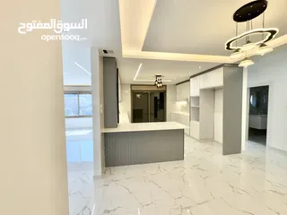  3 شقًة مميزة للبيع