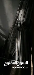  1 اثاث محل تجاري رفوف سكريت مقاسات مختلفه وزوايا وستاندات وحمالات نثريات مختلفه
