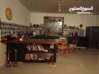  1 شقه مفروشه للايجار قرب شارع ركب والكلية الاهليه