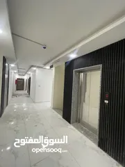  3 مكتب تجاري مميّز للإيجار في أقوى مناطق اربد حيوياً و أجملها بجانب مواقف ارابيلا مول