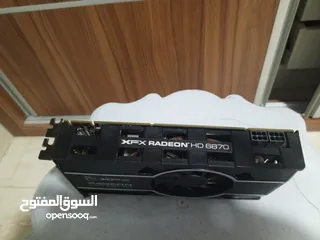  2 HD6870 1GB