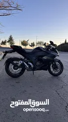  1 Suzuki gixxer 250 sf بحالة الوكالة
