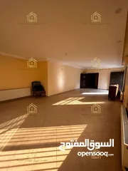  8 شقة سوبر ديلوكس ارضية مع حديقة