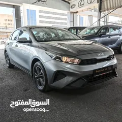  2 KIA CERATO 2024 (كفالة الوكيل الرسمي 5 سنوات) و(عقد صيانة 30,000 كم زيوت وفلاتر)