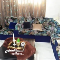  9 غرفة ضيوف  شبه جديدة للبيع
