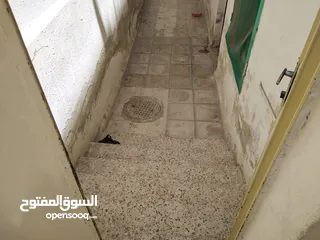  2 شقة للإيجار في الزرقاء الجديدة بالقرب من مسجد أبو عديلة و مدرسة الوليد بن عبد الملك