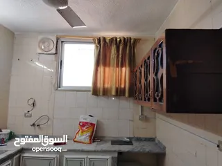  12 ( شقة  + السطح للبيع ) من المالك مباشرة السعر قابل للتفاوض
