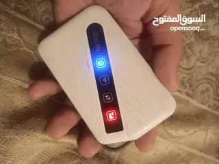  1 راوتر زين بحالة ممتازة