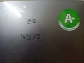  4 ثلاجه شبه جديدة وكالة سعر الشراء 350