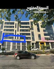  5 طابق تجاري للبيع الطيرة سنتر مقابل نيلسون مانديلا الشارع الرئيسي
