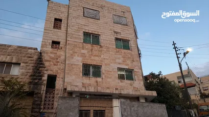  1 شقه مكونه من 3 غرف مطبح حمامين