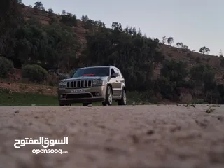  9 جيب شروكي 2005 محول كامل SRT السياره وكاله