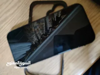  3 لون اسود iphone 16