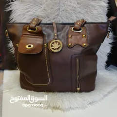  4 حقائب نسائيه جلد نوعيه تقيله وممتازه