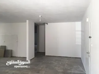  2 شقه البيع طابق ارضي مع حديقه في المصيون خلف البنك العربي
