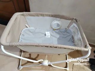  1 سرير مهد للأطفال امريكي بحالة الجديد