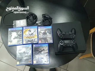  1 ps4 للبيع بكل اغراضها