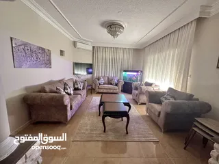  8 منزل مستقل للبيع طابقين مع روف علي شارعين