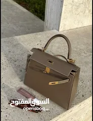  3 اعلان لحقائب يد