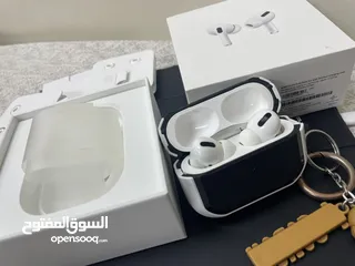  5 AirPods Pro with Wireless Charging Case