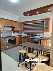  5 شفة فخمة للبيع في دير غبار خلف مسجد أبو عيشة