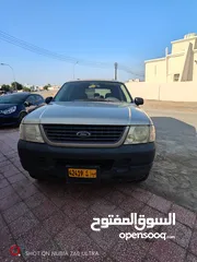  1 Ford explorer 2004