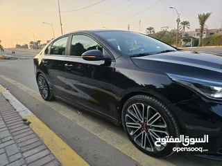  3 KIA Forte GT 2021