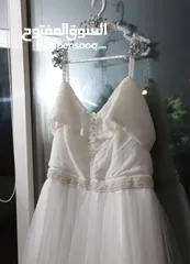  3 فستان زفاف ابيض