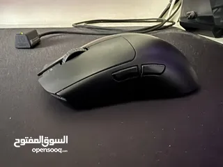  2 Razer Viper v3 pro