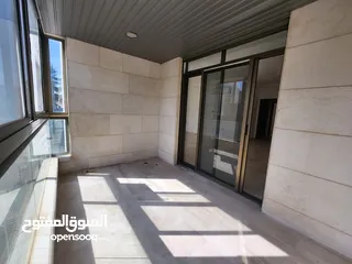  19 شقة فارغة للبيع بين الدوار الرابع و الخامس - ref: 14595