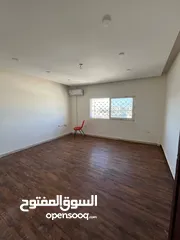  7 شقة فارغة مجددة سوبر ديلوكس - تلاع العلي  للايجار 240دينار والدفع شهري