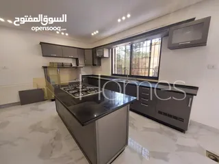  14 شقة مع حديقة ومسبح للبيع في عبدون  بمساحة بناء 260م