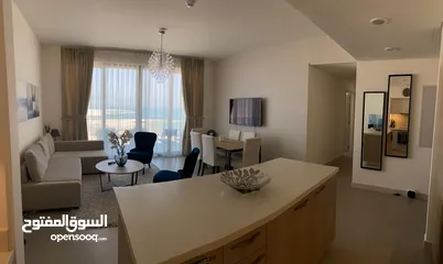  5 Beautiful sea view flat right in front of Marassi beach!